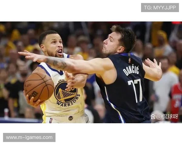 独行侠对阵勇士，东契奇库里演绎两代核心控卫博弈